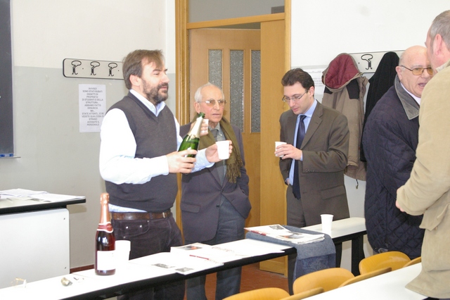 Momento conviviale al termine della Settima Assemblea generale dell` Osservatorio del Paesaggio per il monferrato e l` Astigiano (Foto Paola Grassi).