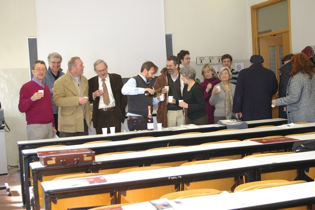 Momento conviviale al termine della Settima Assemblea generale dell` Osservatorio del Paesaggio per il monferrato e l` Astigiano. Nella foto: (tra gli altri)Francesco Scalfari e Marisa Valente (Foto Paola Grassi).