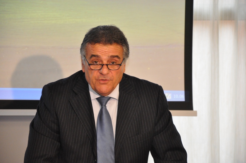 Saluto del Dott. Giovanni Borriero - Presidente della Comunità collinare "Tra Langa e Monferrato" e Sindaco di Costigliole d Asti.