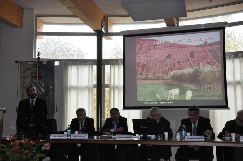 Introduzione sul tema "Il paesaggio come Archivio" del Prof. Marco Devecchi  Presidente dell Osservatorio del Paesaggio per il Monferrato e l Astigiano.