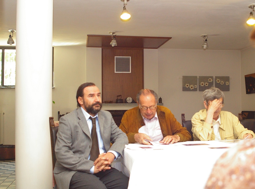 Incontro per Dichiarazione di Notevole interesse pubblico del Paesaggio di Canelli in basse al Codice per i Beni culturali e il paesaggio - Codice Urbani (Canelli - Cascina Armangia, 23 maggio 2010).  Nella foto: Prof. Marco Devecchi, Dott. Lorenzo Vallarino Gancia e Dott. Luigi Terzo Bosca.
