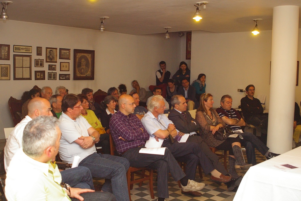 Veduta del folto pubblico presente in sala.
