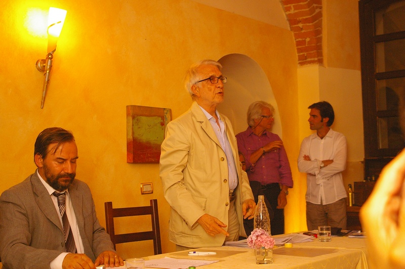 Relazione del Prof. Gian Luigi Bravo, Presidente del Comitato Promotore del Club UNESCO di Asti (Foto di Alessandro Risso).