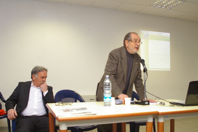 Saluto introduttivo del Presidente dell'Osservatorio del Paesaggio della Riviera dei Fiori, Arch. Silvano Toffolutti. Nella foto (sx), il Vice-Presidente dell Osservatorio, Dott. Agr. Stefano Anfosso.