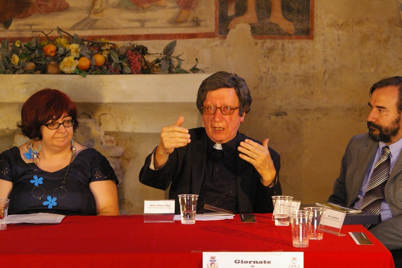 Relazione di Don Vittorio Croce (Vicario della Diocesi di Asti) [Foto di Alessandro Ferraris].
