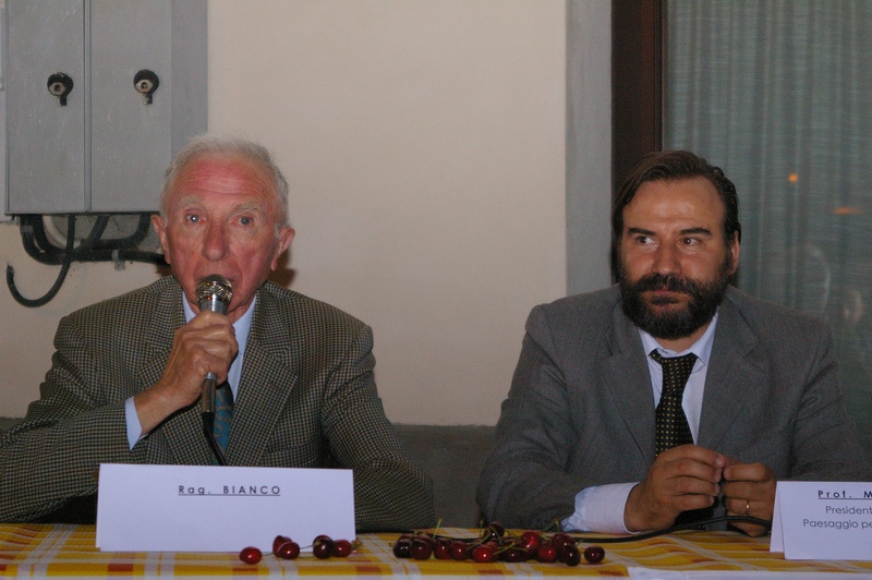 Conversazione da parte del Rag. Giuseppe Bianco sulla lavorazione delle ciliegie prodotte a Revigliasco e ad Antignano presso la Saclà di Asti.