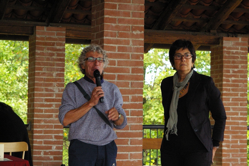 Presentazione da parte del Prof. Gianfranco Miroglio (Presidente dell Ente Parchi Astigiani) della Dott.ssa Stefania Petrosillo di Federparchi (Foto Umberto Gallo Orsi).