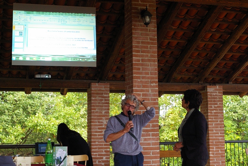   Introduzione della Sessione "Trentesimo anniversario del Parco del Marchese - Festa della Biodiversità"" del Festival del Paesaggio agrario da parte del Prof. Gianfranco Miroglio, Presidente dell Ente Parchi Astigiani (Foto Umberto Gallo Orsi).