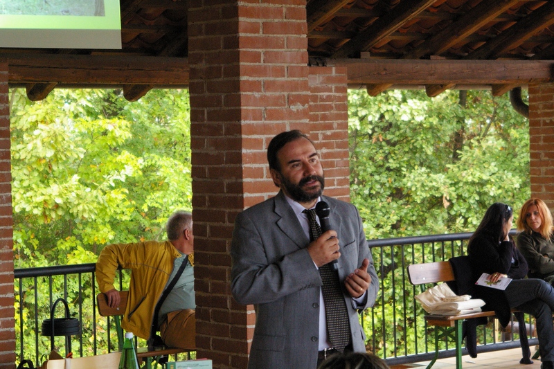 Relazione del Prof. Marco Devecchi, Coordinatore della Rete degli Osservatori piemontesi del Paesaggio sul tema della salvaguardia del paesaggio e della biodiversità (Foto Umberto Gallo Orsi).