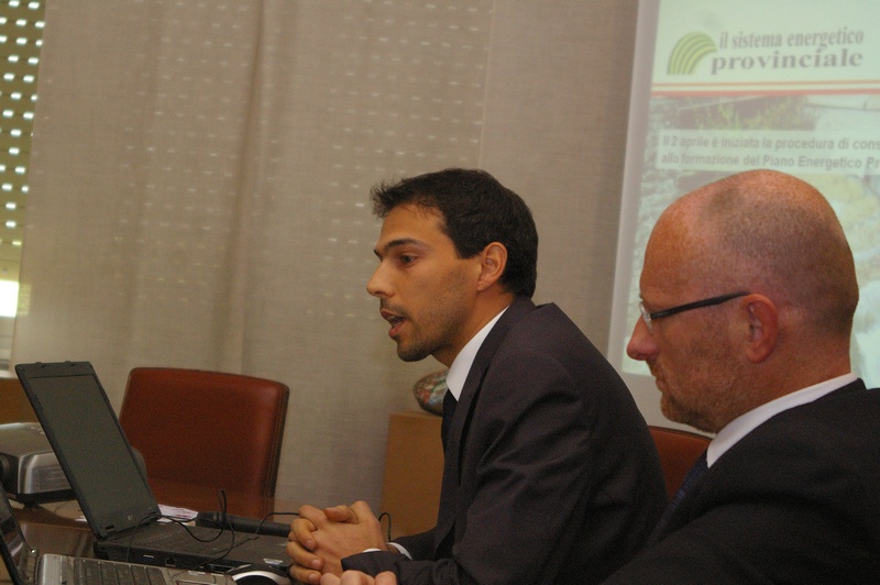 Relazione dell Ing. Franco Brignolo (Assessorato all Ambiente della Provincia di Asti) su "La realtà astigiana nella diffusione degli impianti ad energie rinnovabili".