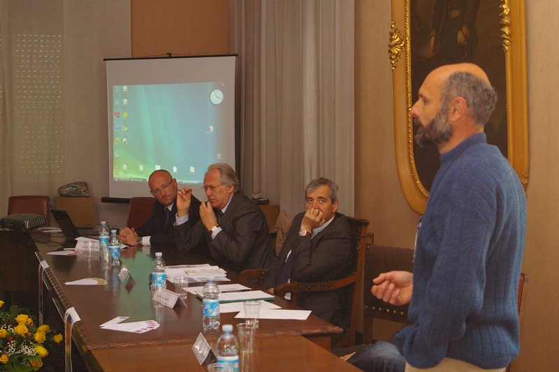 Relazione del Dott. Alessandro Mortarino (Movimento Stop al Consumo di Territorio) su "Fotovoltaico e Agroenergie: il bilancio di una vera sostenibilità".