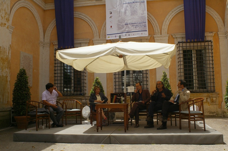 Tavola rotonda: La nascita della società geografica nell Italia del Risorgimento. Nella foto: Gianni Oliva (storico), Gabriella Ciampi (storica),Giancarlo Monina (storico e coordinatore della Tavola rotonda), Claudio Cerreti (geografo) e Emanuele Martinez (Istituto per la storia del Risorgimento italiano).