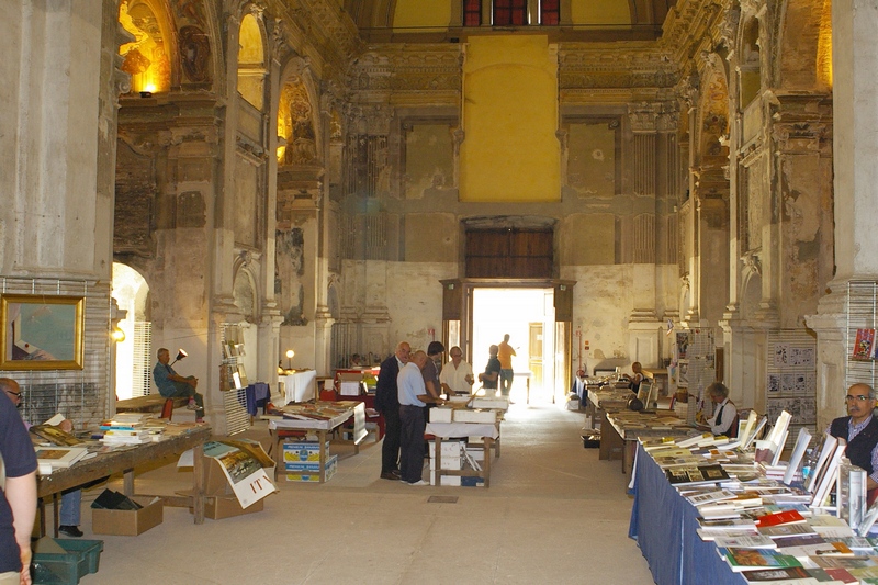 Veduta della Mostra/Esposizione Collezionasti 2010 con la partecipazione dell'Osservatorio del Paesaggio per il Monferrato e l'Astigiano con un proprio stand.