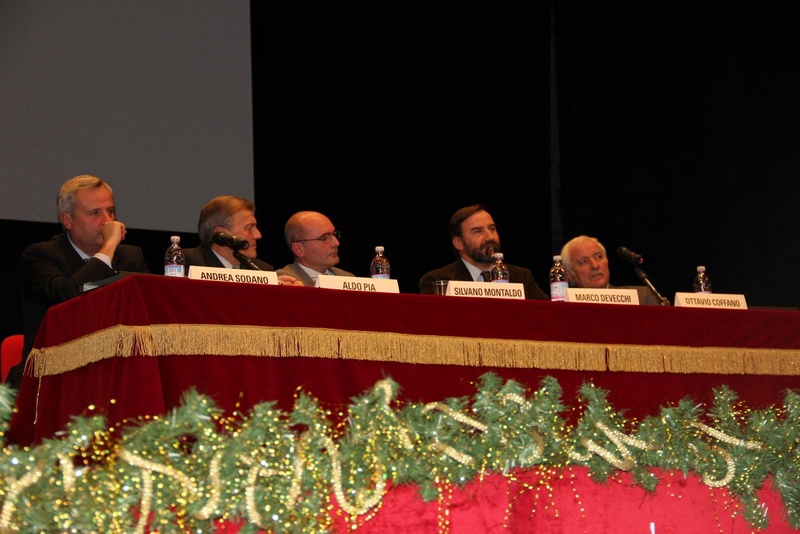 Relazione del Prof. Marco Devecchi, Presidente dell Osservatorio del Paesaggio per il Monferrato e l Astigiano e Coordinatore editoriale del Volume "Il Risorgimento nell Astigiano nelle Langhe e nel Monferrato" presso il Teatro Alfieri ad Asti [Foto di Renato Grimaldi].