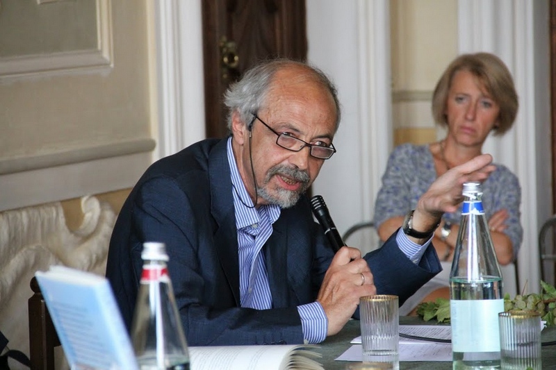 Riflessioni del Prof. Sergio Conti, curatore del Volume "Langhe, Monferrato, Roero. Paesaggi e parole di un Patrimonio dell Umanità" [Foto di Renato Grimaldi].