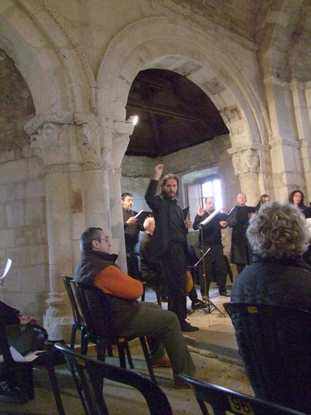 Celebrazione eucaristica "De Beata Virgine"con il canto del Gruppo musicale "Gli Invaghiti"presso la Chiesa romanica di San Lorenzo di Montiglio Monferrato.