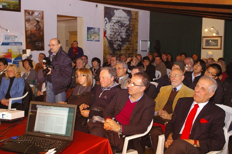 Veduta del folto pubblico presente in occasione della Presentazione del Volume "MONFERRATO SPLENDIDO PATRIMONIO" pubblicato dalla Sedico Editore di Lorenzo Fornaca.