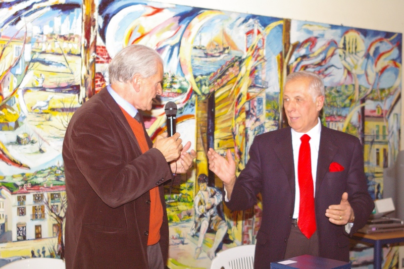 Nella foto: (sx) Dott. Luigi Gatti, Presidente del Centro Pavesiano-Museo Casa Natale e Senatore Adriano Icardi.
